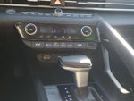 2023 ELANTRA Hybrid Thumbnail 26