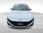 2023 ELANTRA Hybrid Thumbnail 9