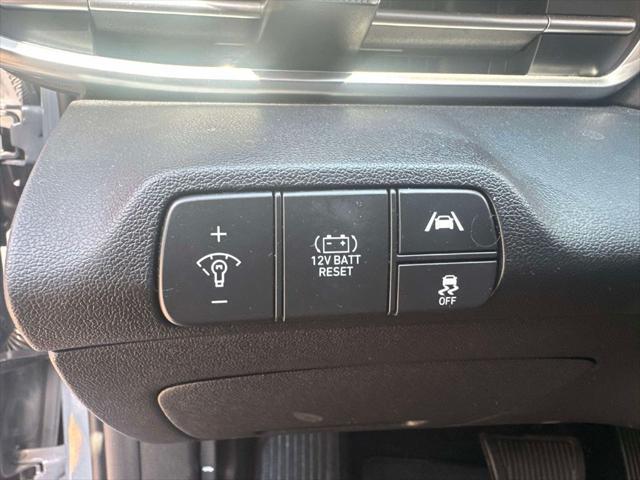 2023 Hyundai Elantra - $22,300