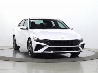 2025 Hyundai Elantra Hybrid Limited 4DR Sedan
