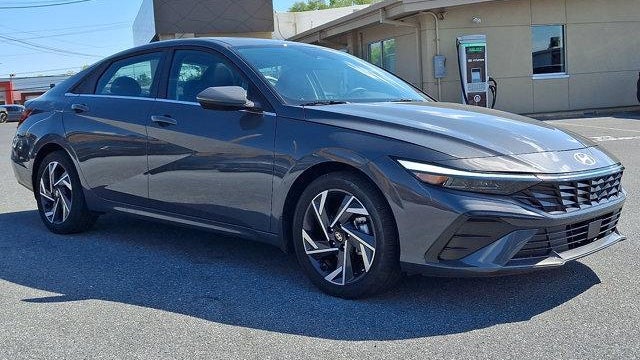 2025 Hyundai ELANTRA Hybrid Limited