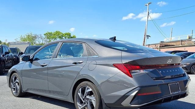 2025 Hyundai ELANTRA Hybrid Limited