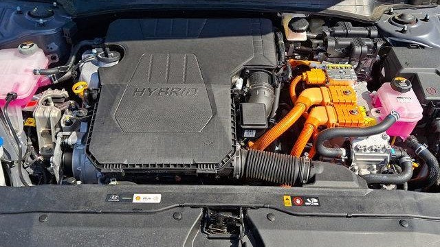 2025 Hyundai ELANTRA Hybrid Limited