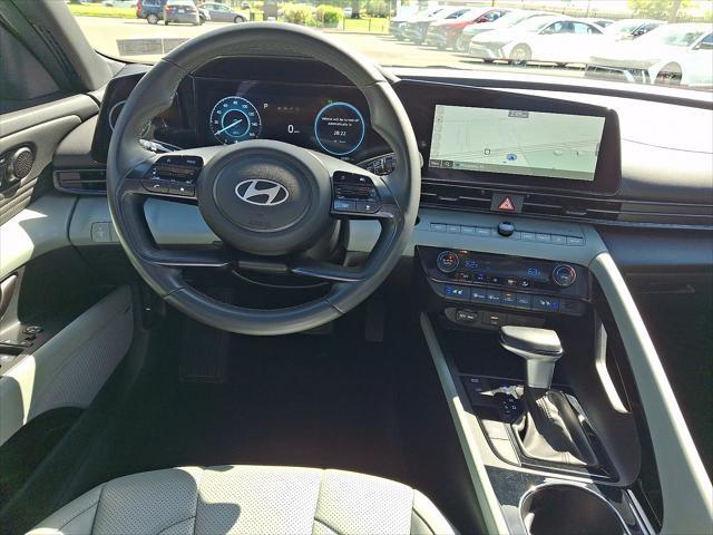 2025 Hyundai Elantra - $24,505