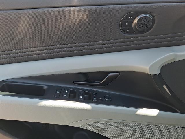 2025 Hyundai Elantra - $24,505
