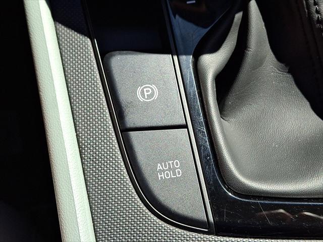 2025 Hyundai Elantra - $24,505