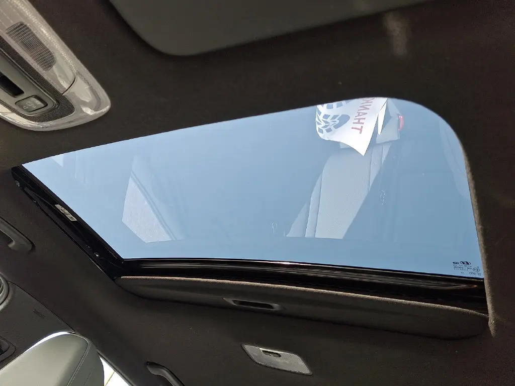 2025 Hyundai Elantra - $23,901
