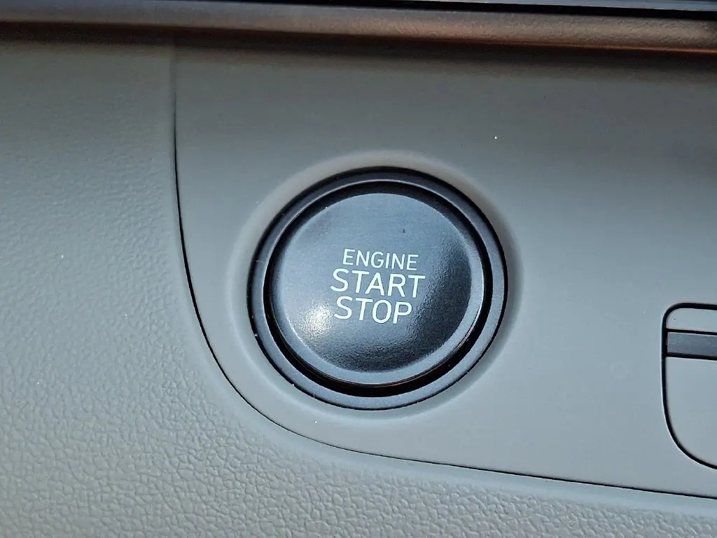 2025 Hyundai Elantra - $23,901