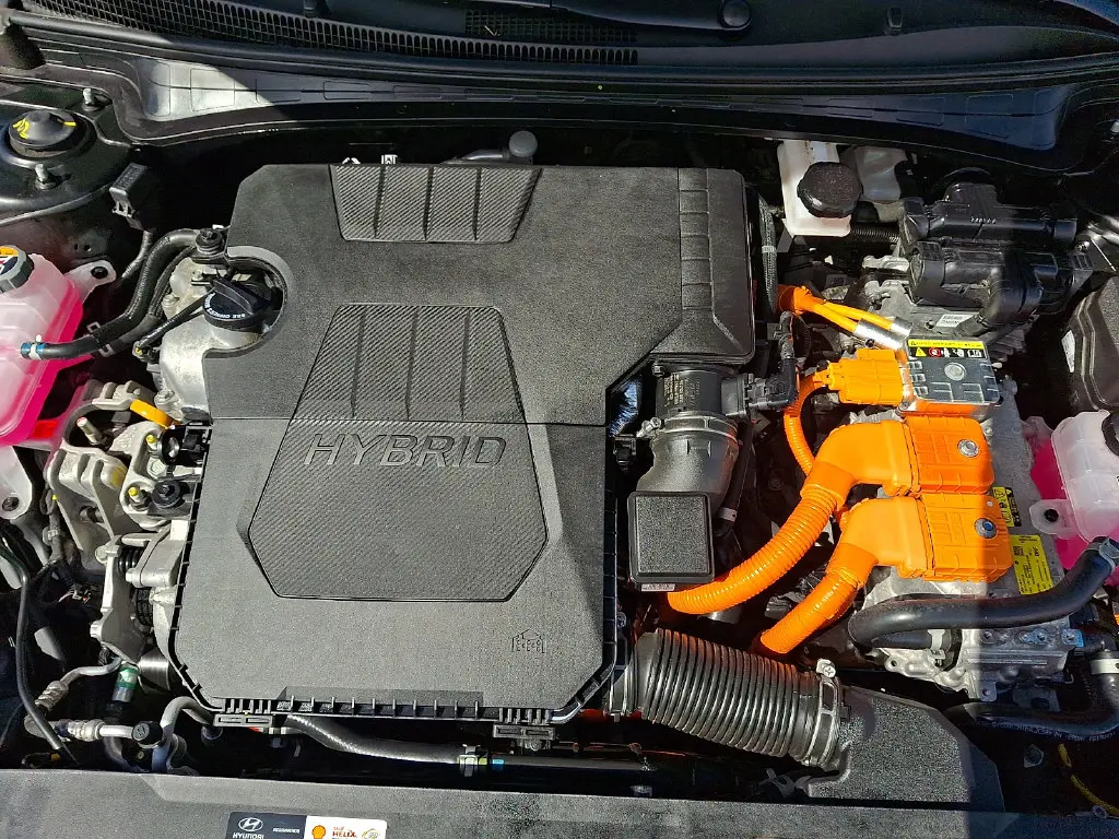 2025 Hyundai Elantra - $23,901