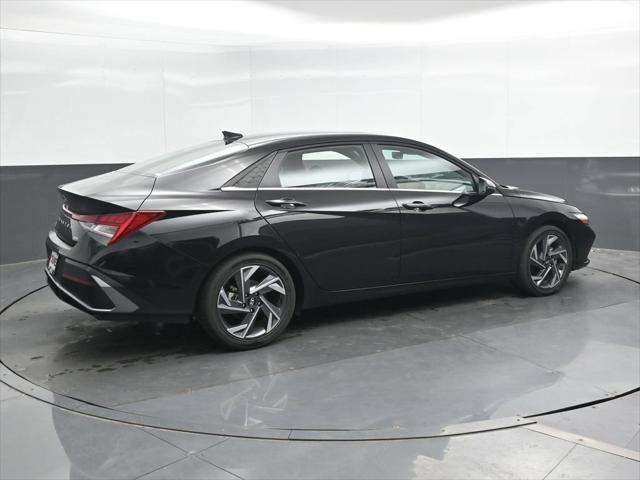 2026 Hyundai Elantra - $27,524