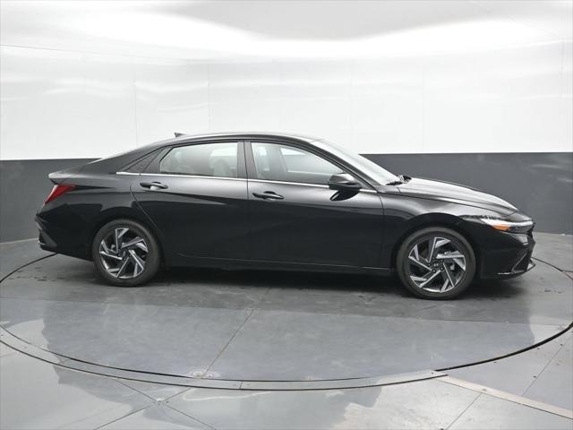 2026 Hyundai Elantra - $27,524