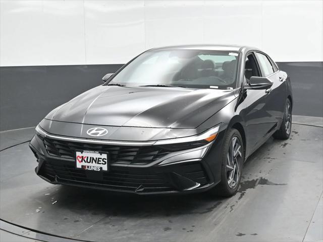2026 Hyundai Elantra - $27,524