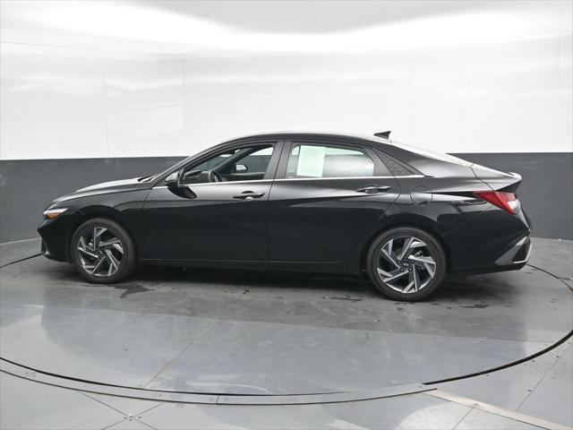 2026 Hyundai Elantra - $27,524