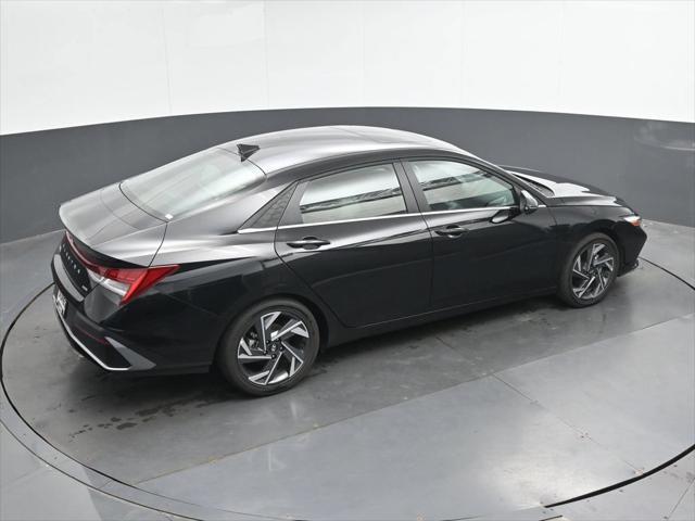 2026 Hyundai Elantra - $27,524