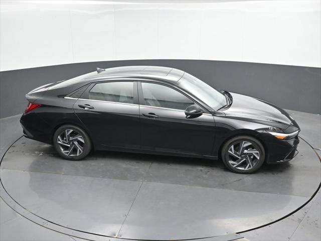 2026 Hyundai Elantra - $27,524