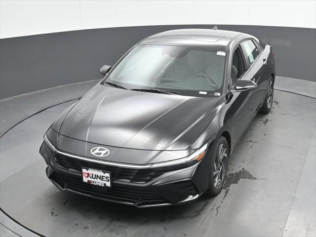 2026 Hyundai Elantra - $27,524