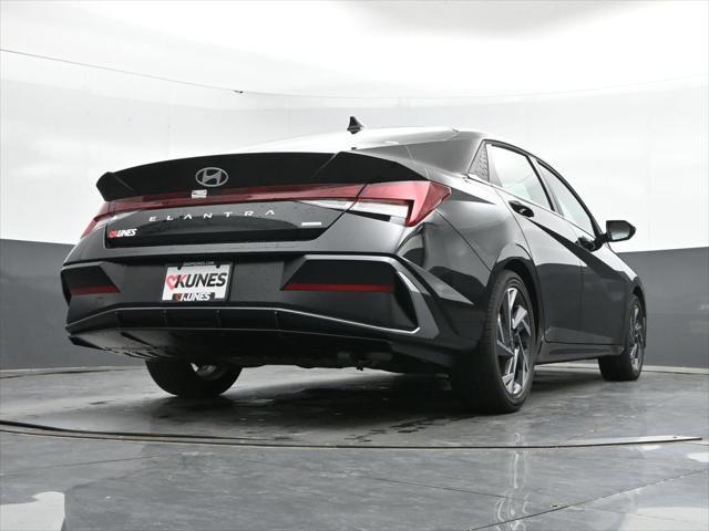2026 Hyundai Elantra - $27,524