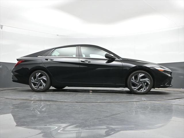 2026 Hyundai Elantra - $27,524