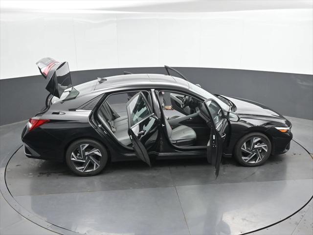 2026 Hyundai Elantra - $27,524