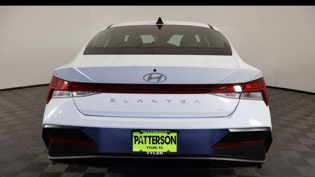 2026 Hyundai ELANTRA Hybrid Limited