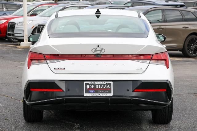 2024 Hyundai Elantra - $24,203