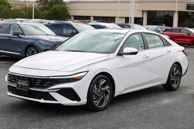 2024 Hyundai Elantra - $24,203