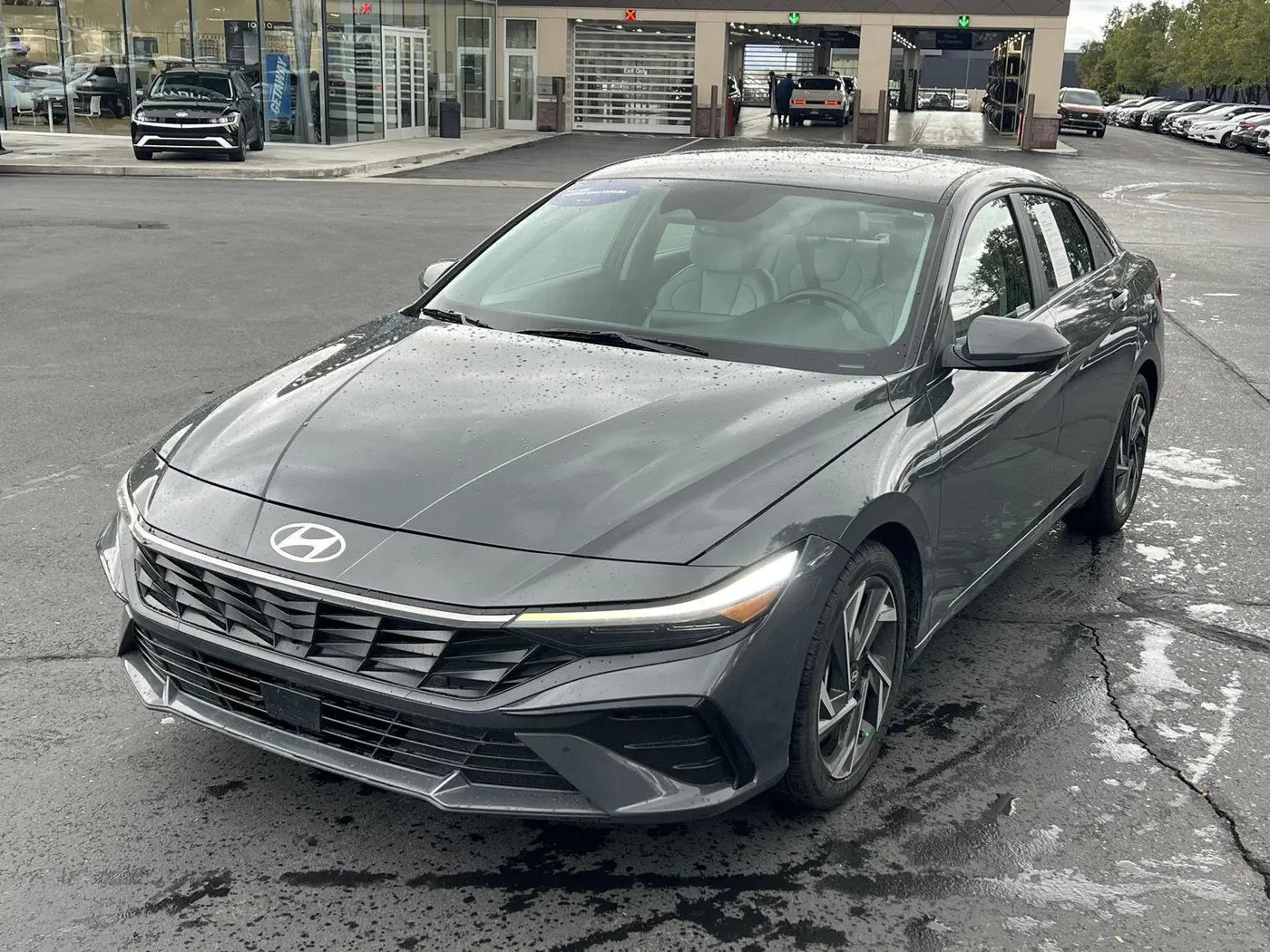 2024 Hyundai Elantra - $24,957