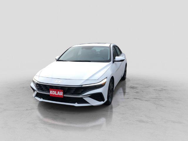 2025 Hyundai Elantra - $27,999