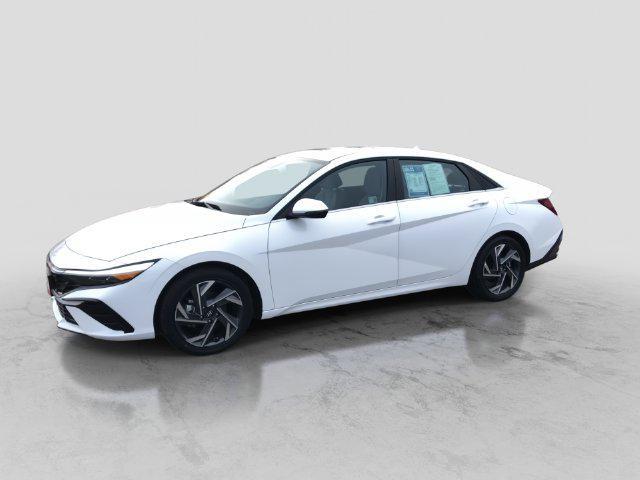 2025 Hyundai Elantra - $27,999