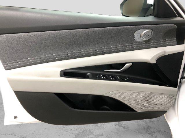 2025 Hyundai Elantra - $27,999