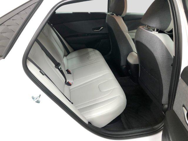 2025 Hyundai Elantra - $27,999