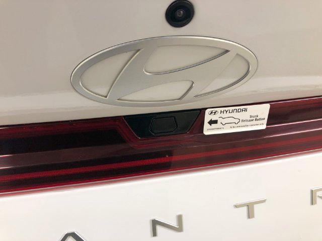 2025 Hyundai Elantra - $27,999