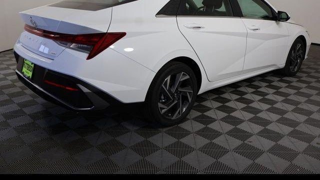 2026 Hyundai ELANTRA Hybrid Limited