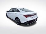 2025 ELANTRA Hybrid Thumbnail 3