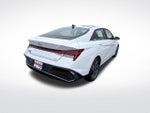 2025 ELANTRA Hybrid Thumbnail 5