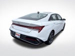 2025 ELANTRA Hybrid Thumbnail 5