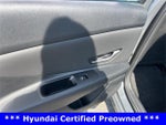2025 ELANTRA Hybrid Thumbnail 17