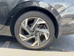 2024 ELANTRA Hybrid Thumbnail 5