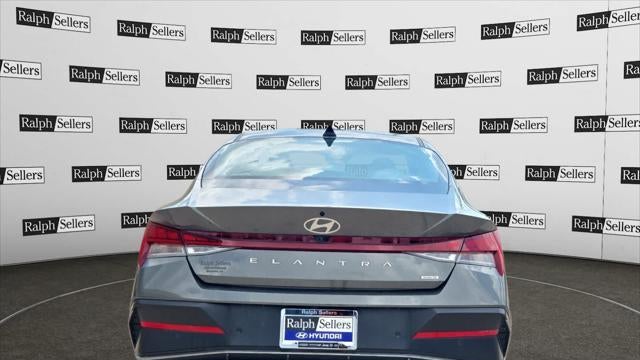 2024 Hyundai ELANTRA Hybrid Limited