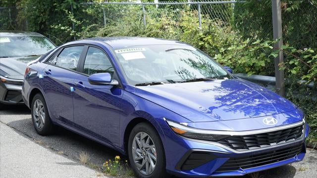 Preowned 2025 Hyundai ELANTRA Hybrid Limited for Sale
