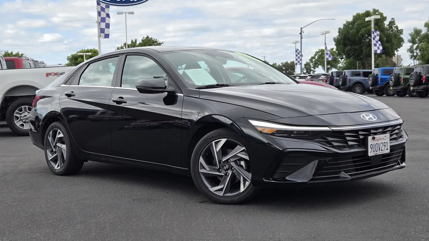 Preowned 2025 Hyundai ELANTRA Hybrid Limited for Sale