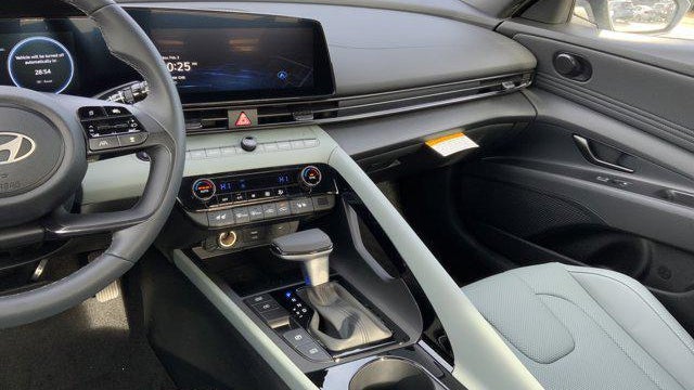 2026 Hyundai ELANTRA Hybrid Limited