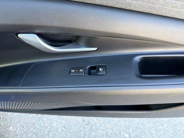 2024 Hyundai Elantra - $23,310