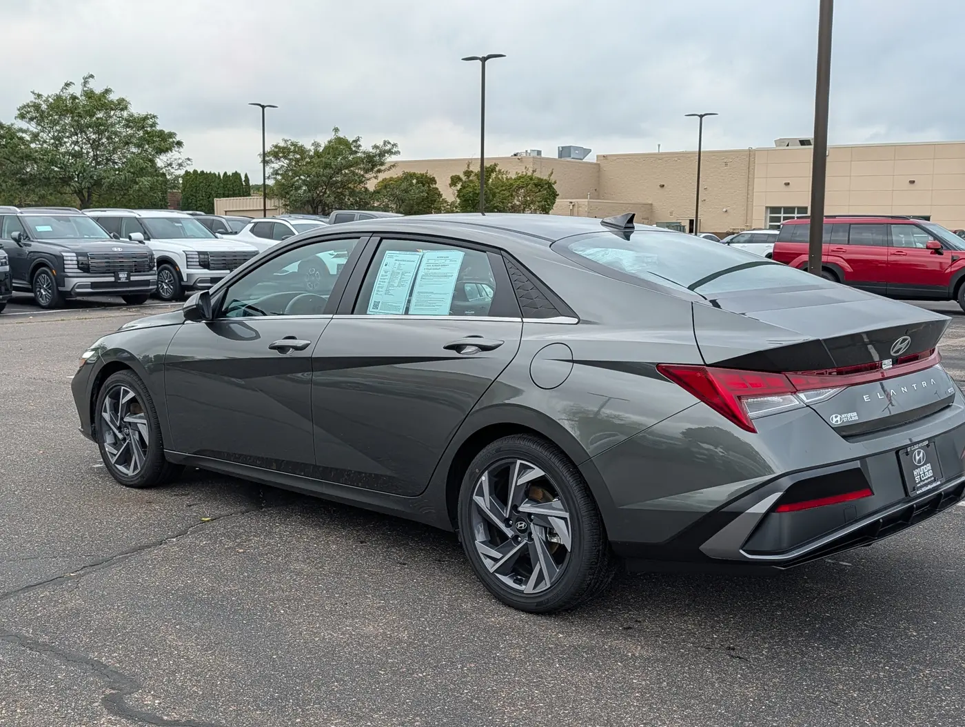 2026 Hyundai Elantra - $28,000