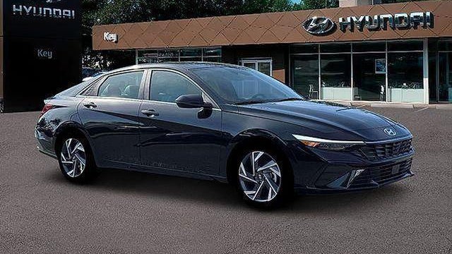 2026 Hyundai ELANTRA Hybrid Limited