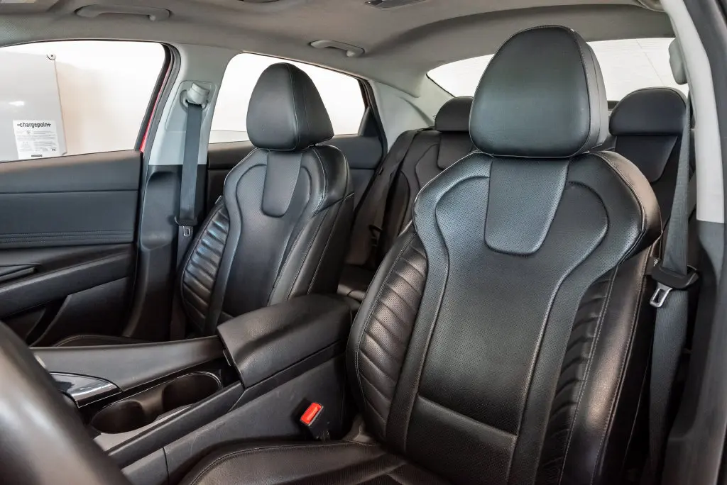 2025 Hyundai Elantra - $19,900