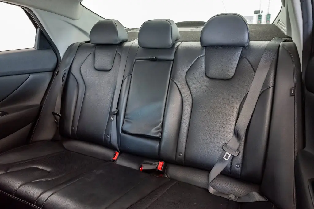 2025 Hyundai Elantra - $19,900