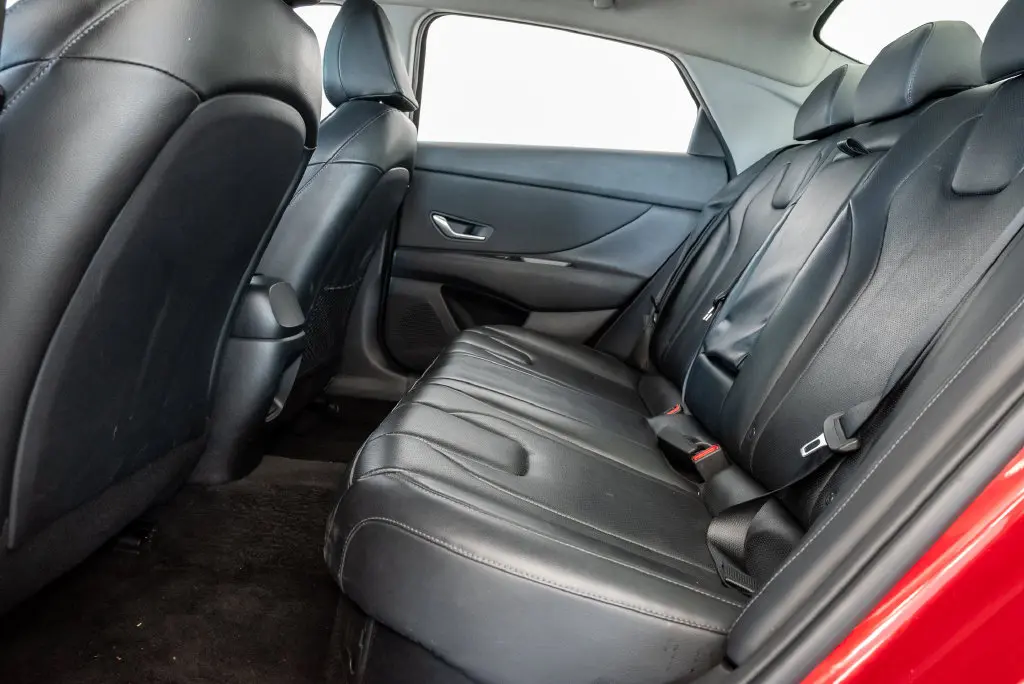 2025 Hyundai Elantra - $19,900