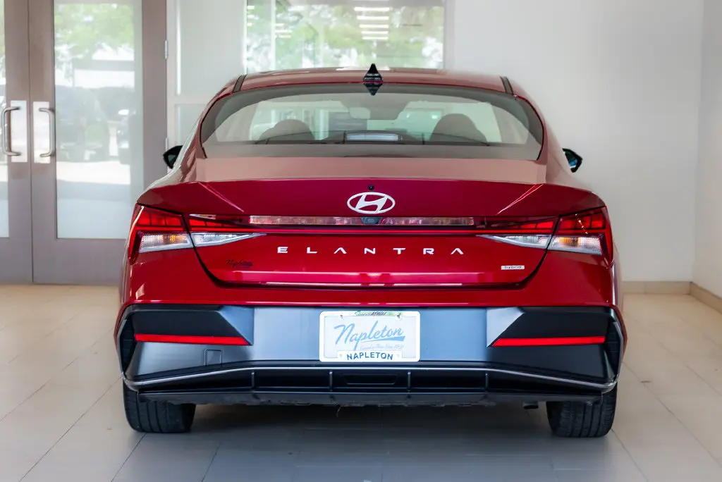 2025 Hyundai Elantra - $19,900