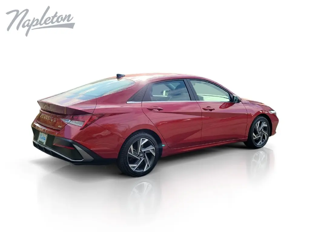 2025 Hyundai Elantra - $19,900